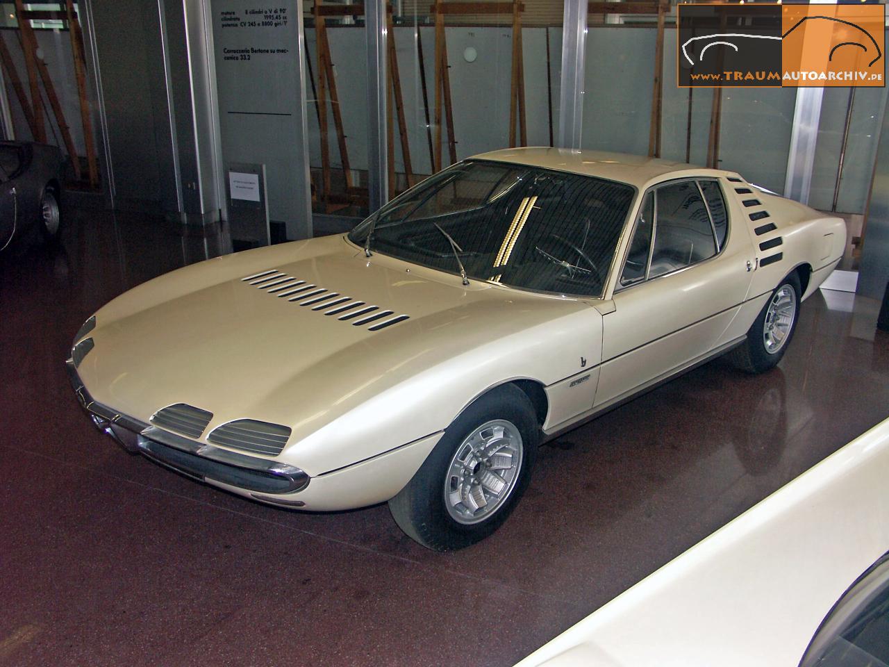 21 - Alfa Romeo Montreal EXPO '1967.jpg 155.9K